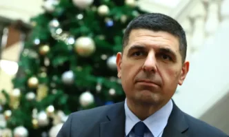 От профила във Фейсбук на Ивайло Мирчев депутат от ДБ Гледах