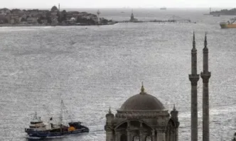 Първият кораб натоварен със зърно потегли от Одеса и утре