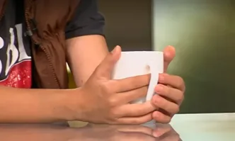 Абсурдна ситуация? Държавата проверява семейството на битото и унижавано момиче