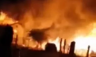 Пожар изпепели къщи във велинградското село Кръстава