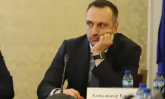 Депутатът на Продължаваме промяната от предишния парламент Александър Ракшиев се