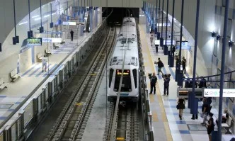 23 машинисти от метрото са под карантина заради COVID-19