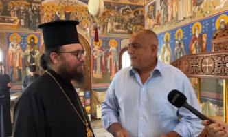 Борисов от Дивотинския манастир: Положението в страната е лошо, както беше при Орешарски
