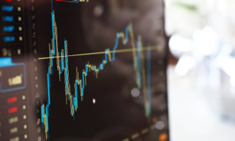 Страх от рецесия срина световните борси като международните агенции отбелязват