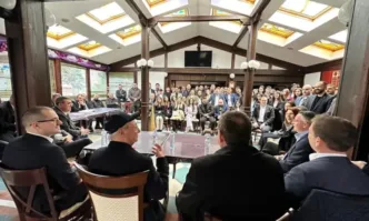 Ахмед Доган и ДПС се завърнаха в дома си и