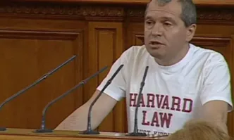 Тошко Йорданов: Лена Бориславова е слаб юрист, заради нея Конституционният съд ни резна зелките