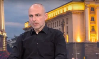 Доц. Петър Чолаков: Новата власт ще вземе непопулярни мерки