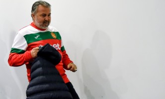 Селекционерът Ясен Петров и помощниците му отпътуваха за Турция съобщава