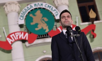 Никола Минчев не вярва коалицията да се разпадне