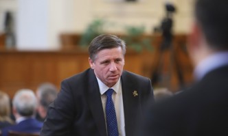 От Фейсбук профила на секретаря на партия Възраждане Николай Дренчев Ще