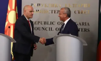 Гълъб Донев в телефонен разговор с Ковачески: Осъждаме побоя срещу Пендиков