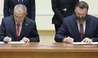 Служебният кабинет обеща: България готова да въведе украински език и да отвори украинско училище в България