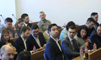 Връщането на решението на Общинския съвет от извънредното заседание от