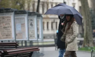 Днес сутринта ще преобладава слънчево време но от запад облачността
