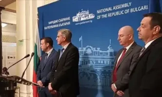Брифинг на Български възход в кулоарите на парламента - 24.11.2022