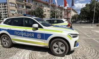 Трети ден продължават сигналите за бомби в институции в страната