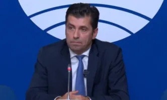 Интерпретациите на оставката на Кирил Петков не са еднозначни