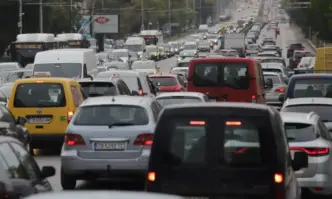 София е първият град у нас който спира старите автомобили