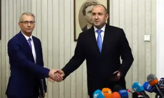 Румен Радев призова ПП ДБ и Николай Денков да се откажат