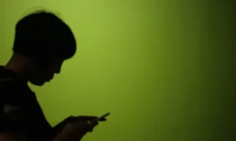 Румънското министерство на образованието предложи законопроект за забрана на мобилните