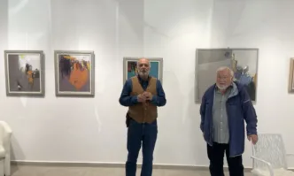 Поканата на арт галерия Vejdi за тази експозиция вдъхнови Иван