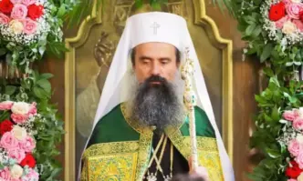 Негово Светейшество българският патриарх Даниил се помоли Бог да изпрати дъжд и да спре пожарите