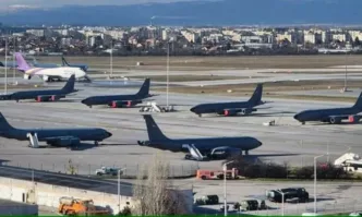 Във връзка с разпространени в социалните мрежи снимки на американски военни самолети