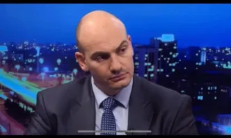 Журналистът се закани да отговори със съдебно дело за клеветаЖурналистът