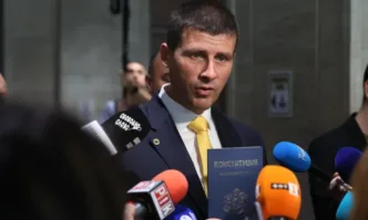 За смяна на Конституцията на страната се обяви лидерът на