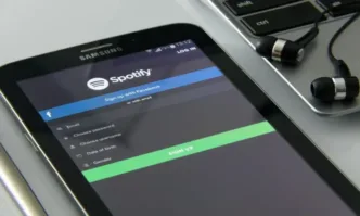 Зелена отметка за автентичност: Spotify въвежда знак за разпознаване на ИИ изпълнители