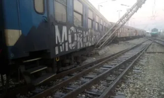 Влак излезе от релсите на Централната гара в София (ОБНОВЕНА)