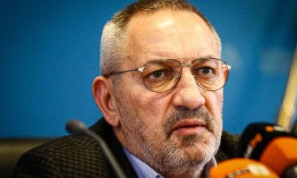 Просто се чудим как такова същество е попаднало в най висшето