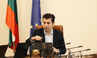 Преди редовното правителствено заседание Кирил Петков изказа само благодарности към