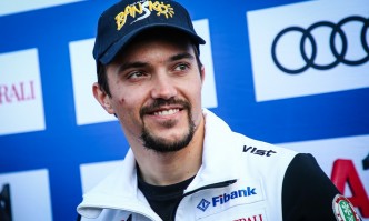 Фаворитите Алберт Попов и Юлия Златкова спечелиха титлите в слалома