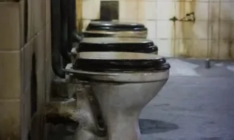 Учениците от 26 СУ Йордан Йовков в кв Княжево посрещнаха