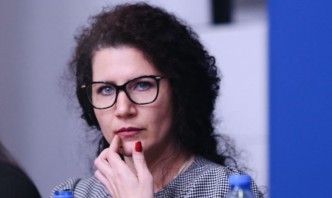В понеделник вицепремиерът Калина Константинова обяви във видеообръщение че украинските