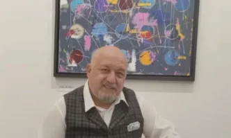 Бившият министър на спорта Красен Кралев показва арт таланта си