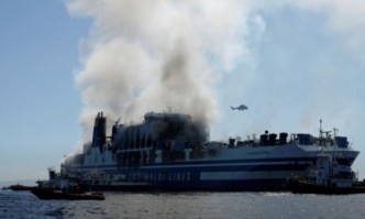 Седем българи от пламналия ферибот продължават да са в неизвестност