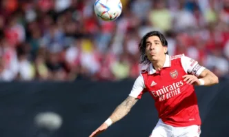 Барселона официално обяви че Ектор Белерин който се завърна в