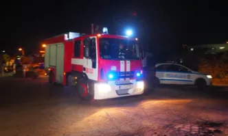 Пожар е засегнал покрива на Националната гимназия за приложни изкуства