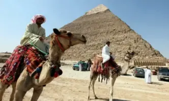 Възстановяват една от пирамидите в Гиза в оригиналния й вид