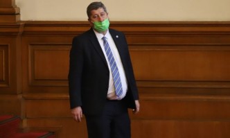 Когато един военен министър в такава безпрецедентна криза на целия