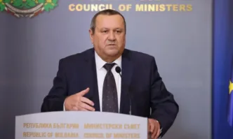 Министър Адемов: Голямата задача пред новото управление е дългосрочна политика по доходите