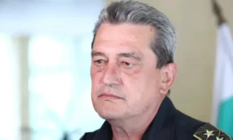 Държавният глава Румен Радев удостои с почетната на президента главен