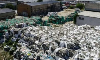 Полицията и прокуратурата намериха 200 тона отпадъци край Пловдив