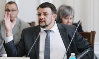 Настимир Ананиев в защита на министър Атанасов: Криворазбран е, не е напушен или пиян