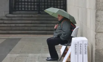 Баща му обяви гладна стачка пред съдаВладимир Стоянов – бащата