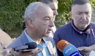 Държавата от първия ден провежда спасителни действия за да бъдат