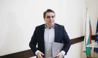 Асен Василев иска да признаят думи на Божков, но не е сигурен за намесата на европрокуратурата