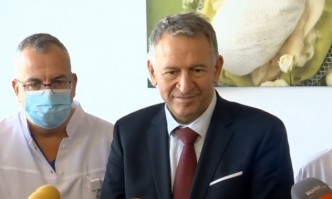 Задържани на унгарската граница са липсващите 400 хил теста за